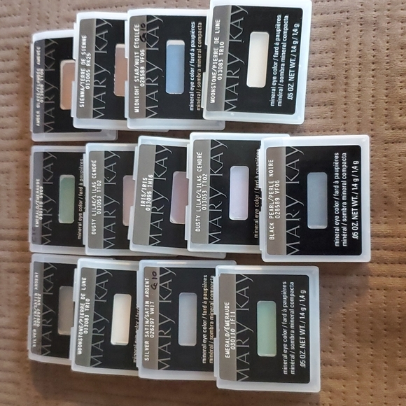Mineral eye colors- Mary kay